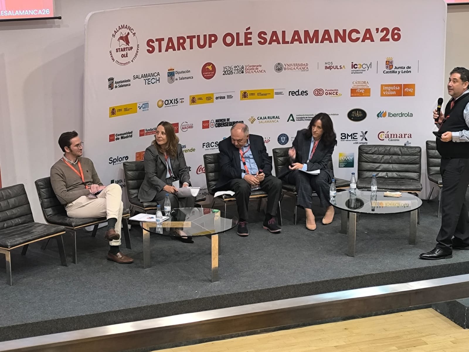 Mesa Del Cohousing al Living Lab en Startup OLÉ Salamanca 2026